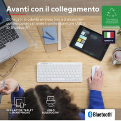KIT DESK SET TASTIERA E MOUSE WIRELESS RICARICABILI MULTICONNECT 2 BT + 1 WL 2,4GHZ - PLASTICA RICICLATA 51% - LAYOUT ITALIANO - TRUST LYRA BIANCO