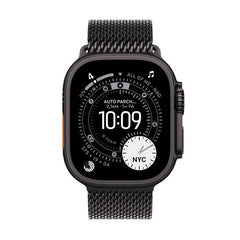 Apple Watch Ultra 3 GPS + Cellular, Cassa 49 mm in titanio nero con Loop in maglia milanese in titanio nero - Small