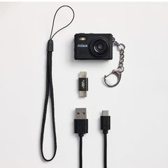 NILOX - Mini Action Cam portachiavi modello Retrò, registra video e audio, scatta foto, dotata di cinque filtri selezionabili, risoluzione HD, cavo Type-C, ricaricabile