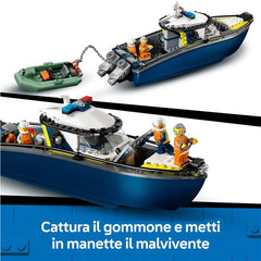 Inseguimento del motoscafo della Polizia