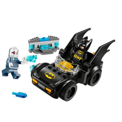 BATMAN™ E BATMOBILE™ CONTRO MR. FREEZE™