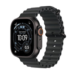 Apple Watch Ultra 3 GPS + Cellular, Cassa 49 mm in titanio nero con Cinturino Ocean nero