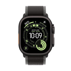 Apple Watch Ultra 3 GPS + Cellular, Cassa 49 mm in titanio nero con Trail Loop nero/cenere - M/L