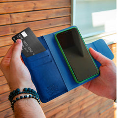DUOMO - Custodia a libro con chiusura magnetica, slot porta carte colore blu compatibile con gli smartphone fino a 5.8" dimensione display