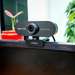 NILOX TECH - Webcam con risoluzione 1080p, perfetta per uso Skype, Hangouts, Zoom, Plug & Play, risoluzione Full HD a 30 fps, microfono, lunghezza cavo 1.6 mt, interfaccia USB